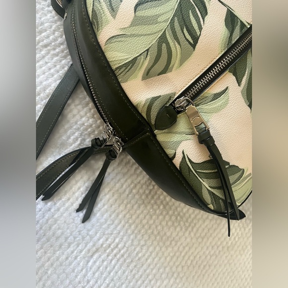 Coach Jordyn leaves print backpack - Picture 9 of 16